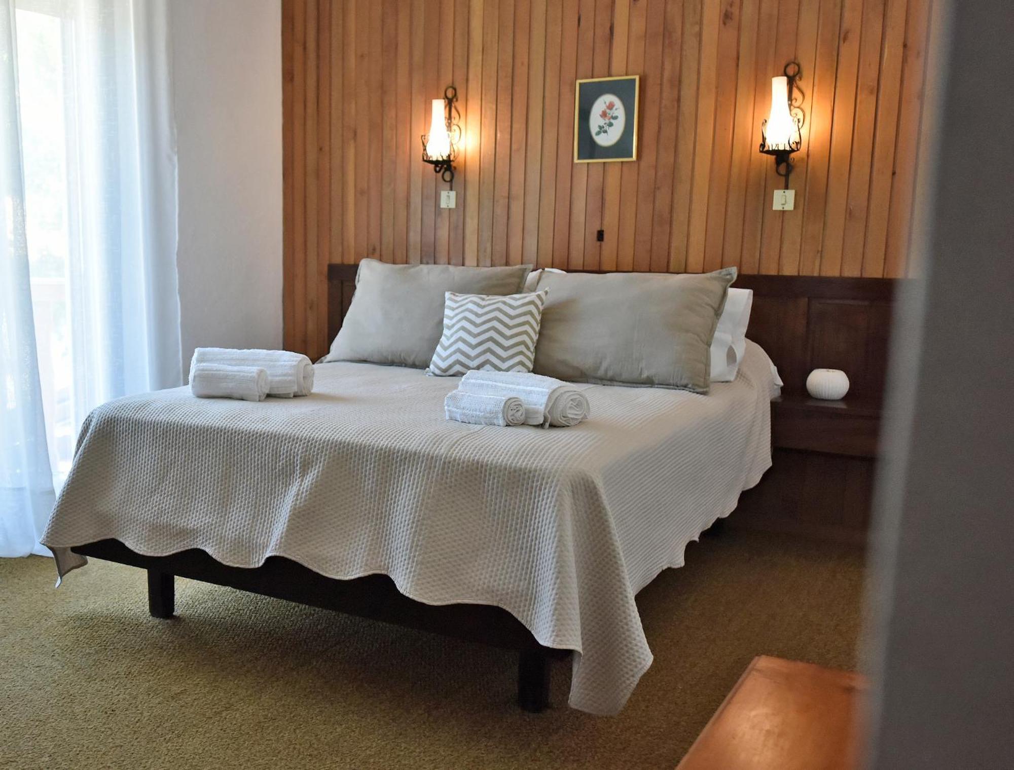 Hosteria Cerro Nevado San Martín de los Andes Eksteriør billede
